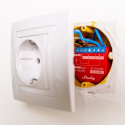 Shelly Plus 1PM - Control remoto inteligente WiFi